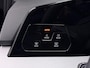Volkswagen Golf Variant 1.5 TSI Life Business Navigatie - Stoelverwarming - Trekhaak - Camera - ErgoActive bestuurdersstoel - LED