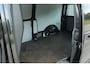 Volkswagen Transporter 2.0 TDI 200pk DSG L2H1 28 Bulli | LED | Adaptieve Cruise Control | Lederen Bekleding | Achteruitrijcamera | Trekhaak | 2x Schuifdeur