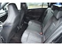 Volkswagen Golf Variant 1.5 eTSI 150pk R-Line Edition Automaat | Apple Carplay & Android Auto | Airco ECC | Camera achter | Parkeersensoren voor en achter | Stoel verwarming | Isofix Bevestigingspunten | Zeer Compleet!!!