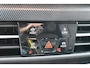 Volkswagen Golf Variant 1.5 eTSI 150pk R-Line Edition Automaat | Apple Carplay & Android Auto | Airco ECC | Camera achter | Parkeersensoren voor en achter | Stoel verwarming | Isofix Bevestigingspunten | Zeer Compleet!!!