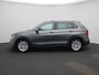 Volkswagen Tiguan 1.5 TSI Comfortline Business 131 PK| Origineel Nederlands | 1e Eigenaar | Navigatie | Trekhaak | Parkeersensoren | Climatronic | Achterklep Elektrisch | Apple Carplay | Android Auto