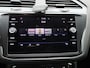 Volkswagen Tiguan 1.5 TSI Comfortline Business 131 PK| Origineel Nederlands | 1e Eigenaar | Navigatie | Trekhaak | Parkeersensoren | Climatronic | Achterklep Elektrisch | Apple Carplay | Android Auto