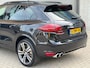 Porsche Cayenne 4.8 Turbo 500pk 2010 Zwart PANO|VOL OPTIE