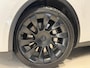Tesla Model Y Long Range RWD 75 kWh | SOH 92,4% | Hoge instap | 76.841 km |