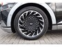 Hyundai Ioniq 5 Lounge 73kWh Zonnepaneel! Elektrische stoel met geheugen/Stoelventilatie/360 graden camera/Stoelverwarming voor en achter/Stuurverwarming/Apple carplay/Bose audio/Dodehoek assistent/Navigatie/DAB