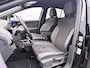 Volkswagen ID.5 Pro Business (1) 77 kWh accu, 210 kW / 286 pk SUV IQ light - Navigatie - ACC - Camera - Stoelverwarming - Achterklep elektrisch - Sfeerverlichting - Park Assist