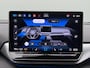 Volkswagen ID.5 Pro Business (1) 77 kWh accu, 210 kW / 286 pk SUV IQ light - Navigatie - ACC - Camera - Stoelverwarming - Achterklep elektrisch - Sfeerverlichting - Park Assist