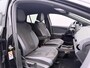 Volkswagen ID.5 Pro Business (1) 77 kWh accu, 210 kW / 286 pk SUV IQ light - Navigatie - ACC - Camera - Stoelverwarming - Achterklep elektrisch - Sfeerverlichting - Park Assist
