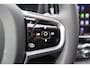 Volvo XC60 2.0 T8 Plug-in hybrid AWD Dark Panoramadak/Stoelverwarming v+a/Stuurverwarming/Harman kardon audio/360 graden camera/Elektrische stoelen met geheugen/Adaptieve cruis control/Lane assist/Apple carplay/Elektrische achterklep