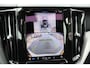Volvo XC60 2.0 T8 Plug-in hybrid AWD Dark Panoramadak/Stoelverwarming v+a/Stuurverwarming/Harman kardon audio/360 graden camera/Elektrische stoelen met geheugen/Adaptieve cruis control/Lane assist/Apple carplay/Elektrische achterklep