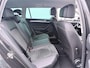 Volkswagen Passat 1.4 TSI PHEV GTE Business Automaat - Navigatie - Trekhaak - ErgoComfort-stoel - Camera - Stoelverwarming
