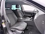 Volkswagen Passat 1.4 TSI PHEV GTE Business Automaat - Navigatie - Trekhaak - ErgoComfort-stoel - Camera - Stoelverwarming
