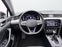 Volkswagen Passat 1.4 TSI PHEV GTE Business Automaat - Navigatie - Trekhaak - ErgoComfort-stoel - Camera - Stoelverwarming