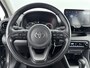 Toyota Yaris 1.5 Hybrid 115 Active + | BTW Voertuig | Stoel+stuurverwarming | Parkeersensoren voor+achter | Apple CarPlay/Android auto | Climate Control | Cruise Control Adaptive |