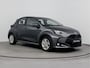 Toyota Yaris 1.5 Hybrid 115 Active + | BTW Voertuig | Stoel+stuurverwarming | Parkeersensoren voor+achter | Apple CarPlay/Android auto | Climate Control | Cruise Control Adaptive |