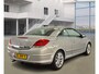 Opel Astra TwinTop 1.8 Cosmo CABRIO AUT NAVI PSENSOR LEDER CRUISE TREKHAAK 2 X SLEUTELS