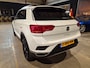 Volkswagen T-Roc 1.0 TSI Style - Clima - Adapt Cruise - Stoelverw - Navigatie - CarPlay - PDC - Rijklaar