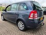Opel Zafira 1.8 Temptation 7 pers in automaat van 2de Eig met trekhaak en parkeersensoren en navigatie en bluetooth