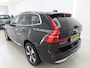 Volvo XC60 2.0 T6 Plug-in hybrid AWD Plus Bright | Trekhaak | BLIS | Led Verlichting | Panoramadak | Adaptive Cruiscontrol | PDC V+A en 360 camera |