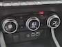 Renault Arkana 1.6 E-Tech full hybrid 145 esprit Alpine / Fabrieksgarantie tot 05-2028 / Stuur- & Stoelverwarming / Achteruitrijcamera / Draadloze telefoon lader / Adaptief cruise control / Keyless Entry/Start / Climate control / Apple Carplay Android Auto /
