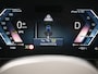 BMW iX1 xDrive30 67 kWh 313pk Dealer O.H. | Trekhaak Af Fabriek | Panodak | Adaptive Cruise | Head Up | 360 Camera | Harman / Kardon | Adaptief Onderstel | Lederen Sportstoelen Massage & Verwarmd | Stuur Verwarmd | Hifi Audio | Keyless | Blis |