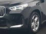 BMW iX1 xDrive30 67 kWh 313pk Dealer O.H. | Trekhaak Af Fabriek | Panodak | Adaptive Cruise | Head Up | 360 Camera | Harman / Kardon | Adaptief Onderstel | Lederen Sportstoelen Massage & Verwarmd | Stuur Verwarmd | Hifi Audio | Keyless | Blis |