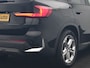 BMW iX1 xDrive30 67 kWh 313pk Dealer O.H. | Trekhaak Af Fabriek | Panodak | Adaptive Cruise | Head Up | 360 Camera | Harman / Kardon | Adaptief Onderstel | Lederen Sportstoelen Massage & Verwarmd | Stuur Verwarmd | Hifi Audio | Keyless | Blis |