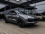 Porsche Cayenne Coupé 3.0 E-Hybrid | SPORTDESIGN | SPORTCHRONO | SOFTCLOSE | PANORAMADAK | PASM LUCHTVERING | 18-WEG STOELEN | TREKHAAK | 360 CAMERA | BOSE AUDIO | SPORTUITLAAT EINDSTUKKEN ZWART | STUUR + STOELVERWARMING