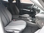 Peugeot e-2008 SUV Allure Pack 50kWh 136pk | ACCU 92% | Stoelverwarming | Achteruitrijcamera