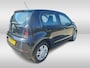 Volkswagen Up! 1.0 BMT High Up! Parkeersensoren / Cruise control / LMV 15" / Navi By App / Bluetooth HAL