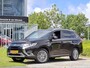 Mitsubishi Outlander 2.4 PHEV Instyle Apple Carplay & Android auto | Stuur- en Stoelverwarming | Cruise adaptive | Sunroof | 1e Eigenaar | NL auto