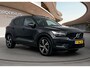 Volvo XC40 1.5 T5 Recharge R-Design | Trekhaak | Panoramadak | Stoel + Stuurverwarming | Adaptive Cruiscontrol | BLIS | PDC V+A en Camera |