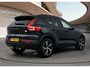 Volvo XC40 1.5 T5 Recharge R-Design | Trekhaak | Panoramadak | Stoel + Stuurverwarming | Adaptive Cruiscontrol | BLIS | PDC V+A en Camera |