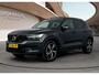 Volvo XC40 1.5 T5 Recharge R-Design | Trekhaak | Panoramadak | Stoel + Stuurverwarming | Adaptive Cruiscontrol | BLIS | PDC V+A en Camera |