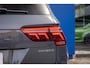 Volkswagen Tiguan 1.4 TSI eHybrid R-Line Business+ | Pano | 360 camera | Black-style | Cruise adaptief | Dodehoek detectie | Stoel+stuur verwarming | Cruise control adaptief | Cruise control adaptief met Stop&Go en stuurhulp | Dodehoek detectie