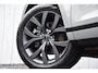 Land Rover Range Rover Evoque 1.5 P300e AWD Bronze Collection | Pano-dak | Meridian | 93% SOH |