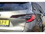 Toyota Corolla Touring Sports 1.8 Hybrid Active Bi-tone // Stoel- & Stuurverwarming | HUD | Camera | CarPlay & Android Auto | Elek. achterklep | Adap. cruise control