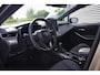 Toyota Corolla Touring Sports 1.8 Hybrid Active Bi-tone // Stoel- & Stuurverwarming | HUD | Camera | CarPlay & Android Auto | Elek. achterklep | Adap. cruise control