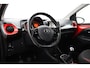Toyota Aygo 1.0 VVT-i x-cite | Airco | Camera | 15 inch | Bluetooth | Privacy glas | DAB | Elektrische ramen voor