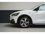 Ford Focus Wagon 1.0 EcoBoost 125pk Hybrid Active Business | Trekhaak | Carplay | B&O Sound | Camera | Zwart dak
