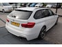 BMW 3-Serie Touring 340i xDrive Centennial High Executive Panoramadak! Achteruitrijcamera/Head-up display/Elektrische stoelen met geheugen/Stoelverwarming/Stuurverwarming/LED verlichting/Elektrische kofferbak/Lichtmetalen velgen/Climate control/Cruise control/Parkeersensoren