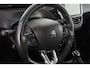 Peugeot 208 1.2 PureTech Signature Automaat Apple CarPlay Achteruitrijcamera Navigatie