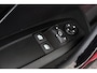 Peugeot 208 1.2 PureTech Signature Automaat Apple CarPlay Achteruitrijcamera Navigatie