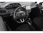 Peugeot 208 1.2 PureTech Signature Automaat Apple CarPlay Achteruitrijcamera Navigatie