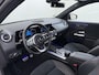 Mercedes-Benz GLA 180 AMG Business Solution | Trekhaak Wegklapbaar | Sfeerverlichting | DAB+ Radio | Stoelverwarming Voor | LED Koplampen | Night Pakket |