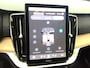 Volvo XC90 2.0 T8 Plug-in hybrid AWD Ultra Dark | Trekhaak | Luchtvering | Extra getint Glas | PDC V+A en 360 Camera | Panoramadak |