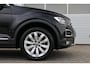 Volkswagen T-Roc 1.5 TSI 150pk Sport | Trekhaak | Navigatie | Parkeersensoren
