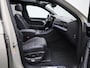 Volkswagen Touareg 3.0 TSi eHybrid 4MOTION R Edition 462 PK| V6 | Panoramadak | Leder Interieur | Luchtvering | Navigatie | Dodehoekdetectie | 360 Camera | Head-Updisplay | Stoelverwarming Voor & Achter