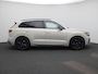 Volkswagen Touareg 3.0 TSi eHybrid 4MOTION R Edition 462 PK| V6 | Panoramadak | Leder Interieur | Luchtvering | Navigatie | Dodehoekdetectie | 360 Camera | Head-Updisplay | Stoelverwarming Voor & Achter