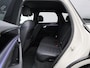 Volkswagen Touareg 3.0 TSi eHybrid 4MOTION R Edition 462 PK| V6 | Panoramadak | Leder Interieur | Luchtvering | Navigatie | Dodehoekdetectie | 360 Camera | Head-Updisplay | Stoelverwarming Voor & Achter
